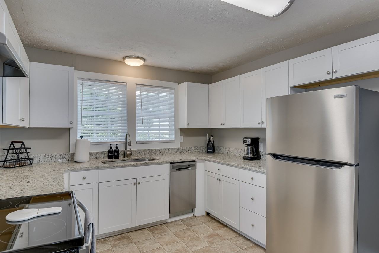 825 Mary Ave #NA - Photo 7 of 18