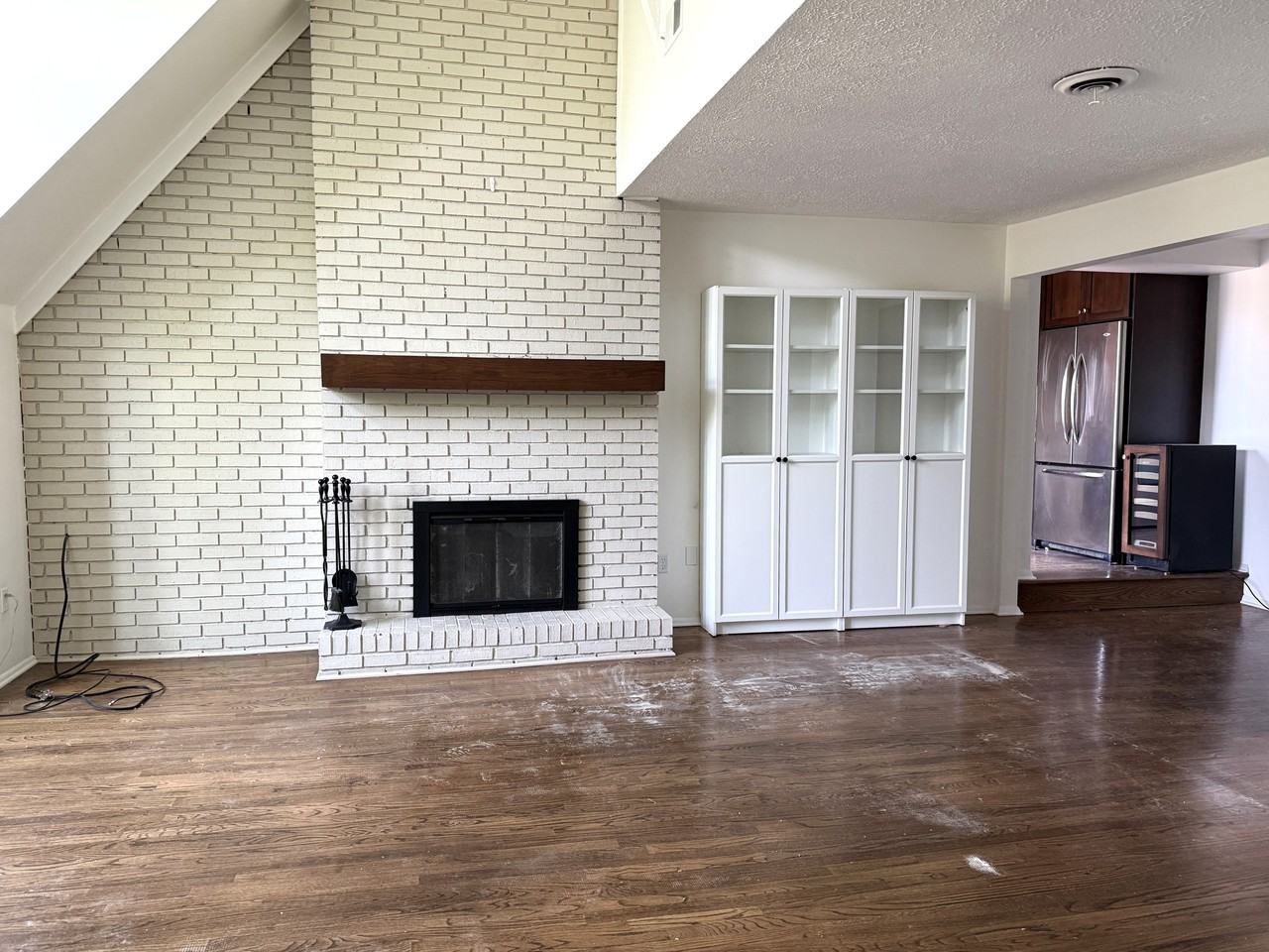 5922 Howe St #304 - Photo 2 of 14