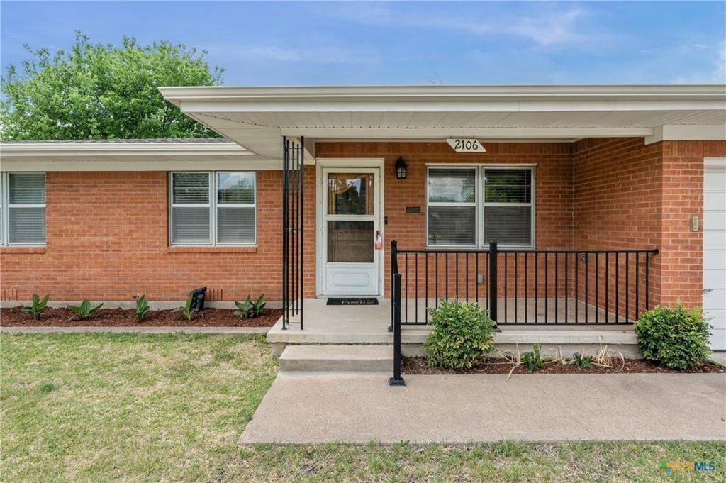 2106 S 47th St #NA - Photo 3 of 30