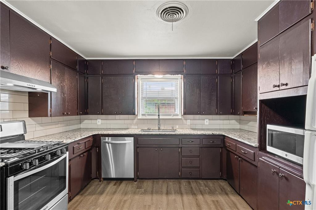 2106 S 47th St #NA - Photo 6 of 30