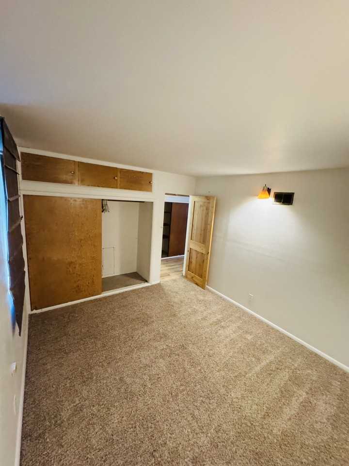 561 1/2 5th St N #NA - Photo 7 of 10