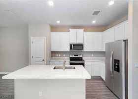 featured image of 3127 Sw 18th Pl #NA