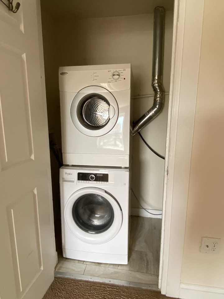 1510 Pine St #4F - Photo 7 of 13