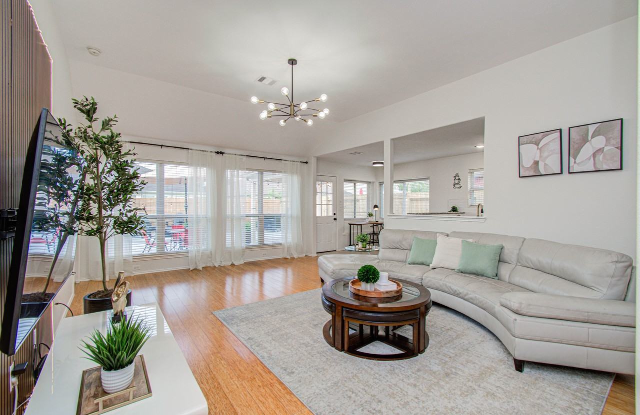 7207 Crescent Mills Dr #NA - Photo 6 of 44