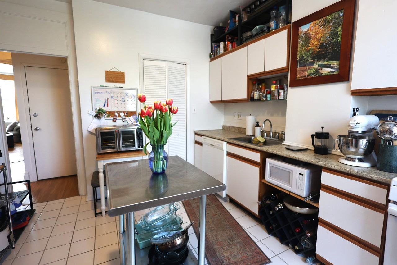 5915 Alder St #2 - Photo 6 of 12