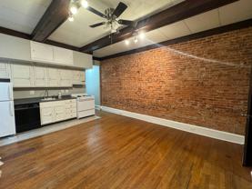 703 Walnut St #1R - Photo 1 of 1