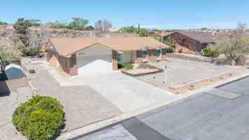 featured image of 409 Longwood Dr Ne #NA