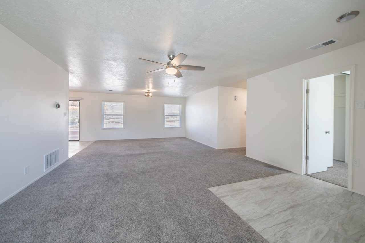 409 Longwood Dr Ne #NA - Photo 6 of 49