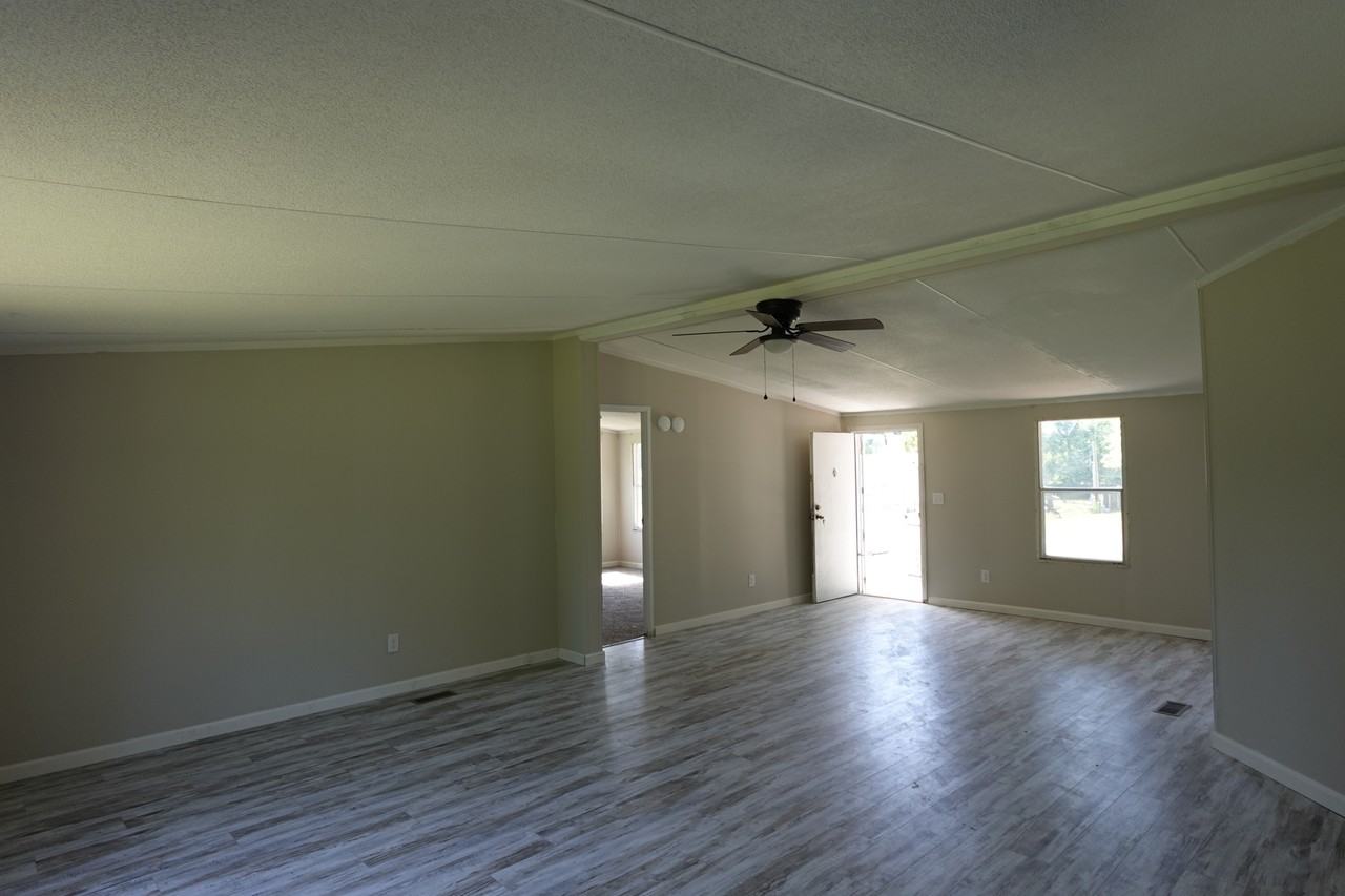 107 Linda Sue Ln #NA - Photo 5 of 36