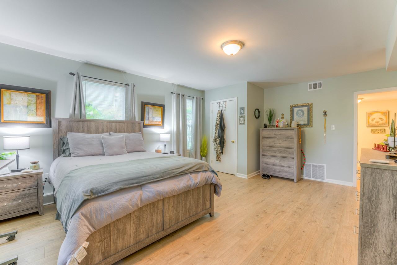 1524 N Parkway #1524 - Photo 5 of 11