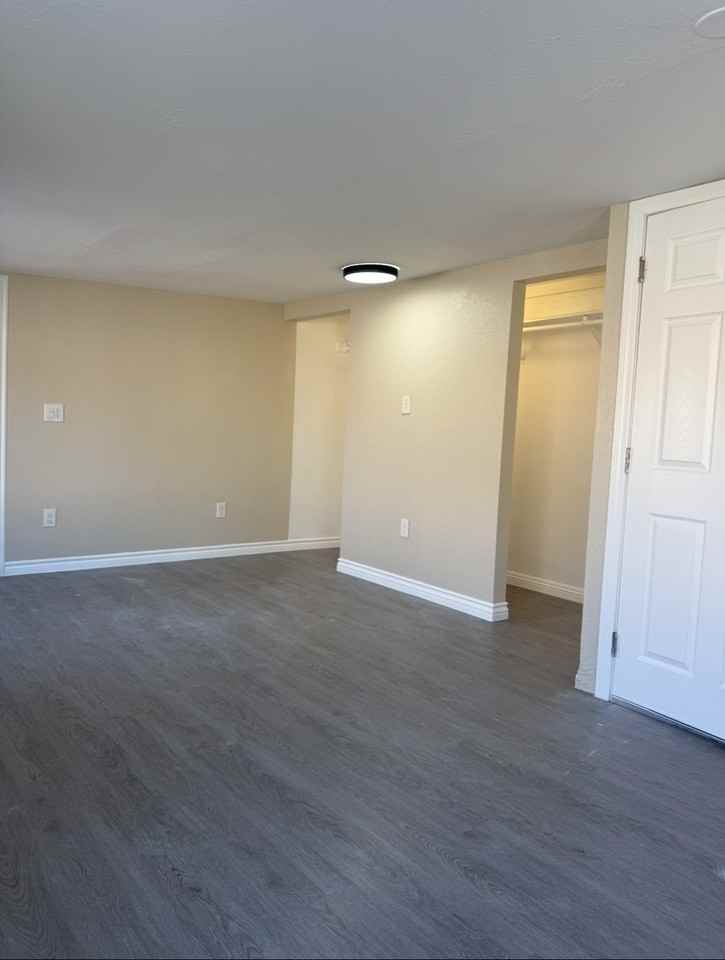 830 N Modena St #NA - Photo 6 of 20