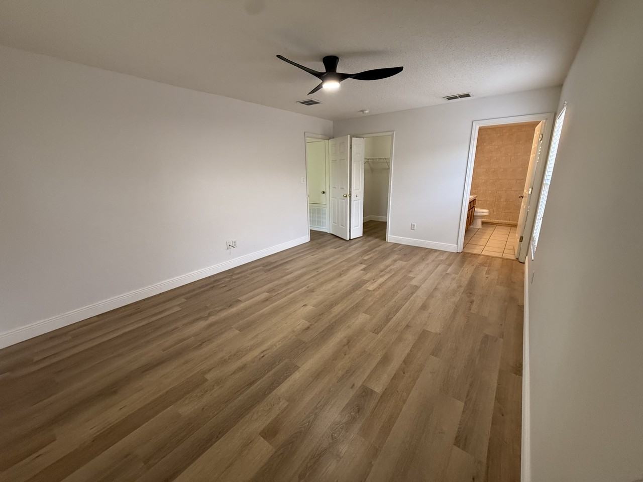 11625 Lake Dr #NA - Photo 5 of 13