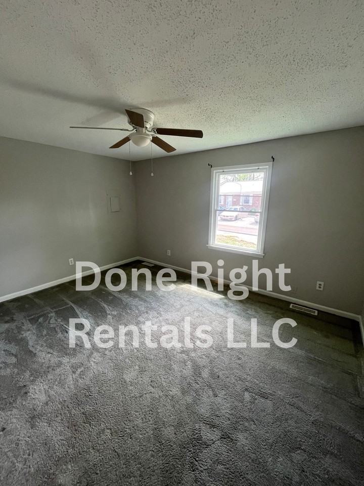 2019 Oak St #NA - Photo 4 of 7