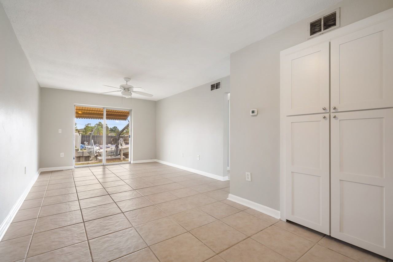 439 S Paula Dr #107