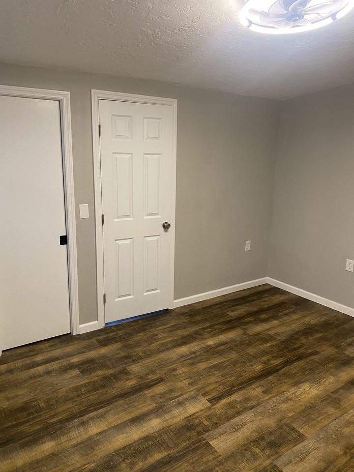 5149 Tangelo Dr #B - Photo 5 of 12