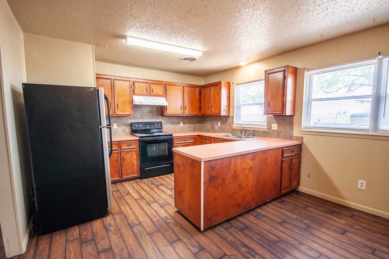 532 Circle Dr #NA - Photo 5 of 16