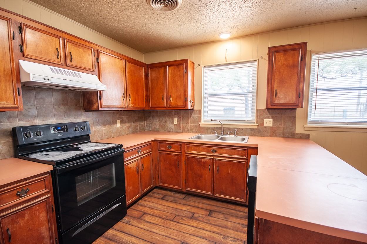 532 Circle Dr #NA - Photo 6 of 16