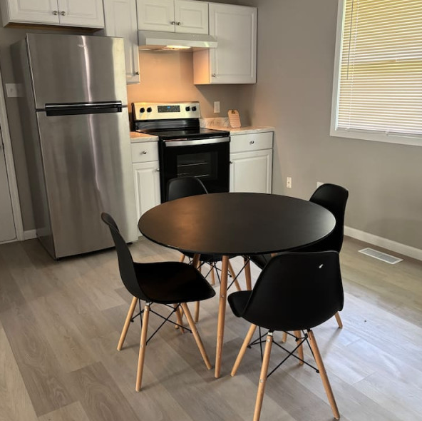 112 E Park St #NA - Photo 5 of 13
