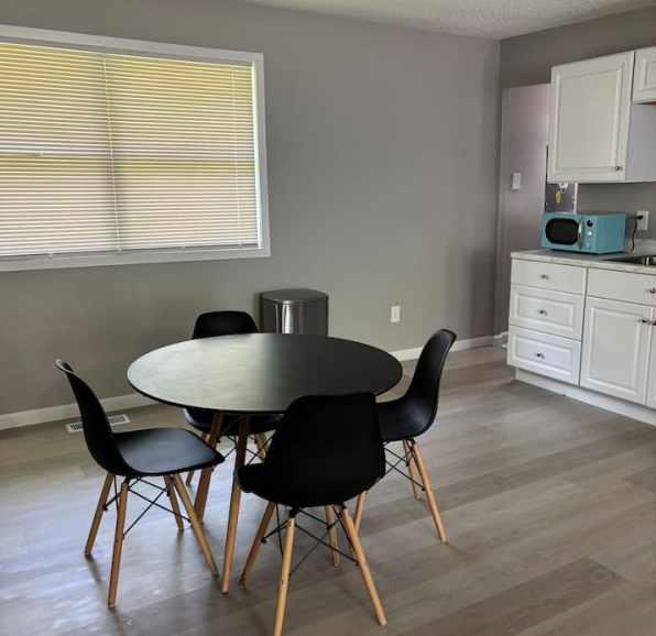 112 E Park St #NA - Photo 6 of 13