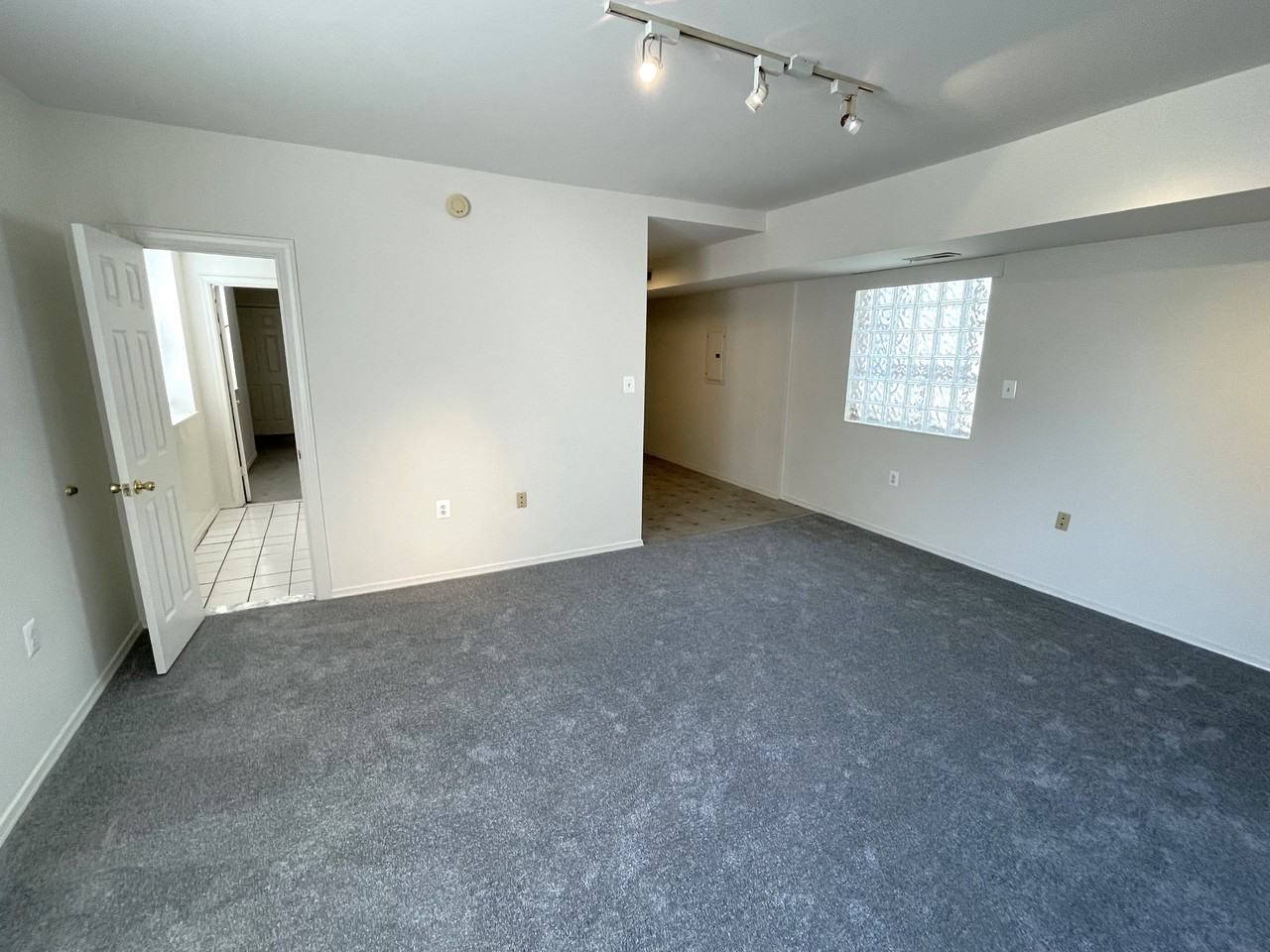 770 S 2nd St #2B - Photo 4 of 19