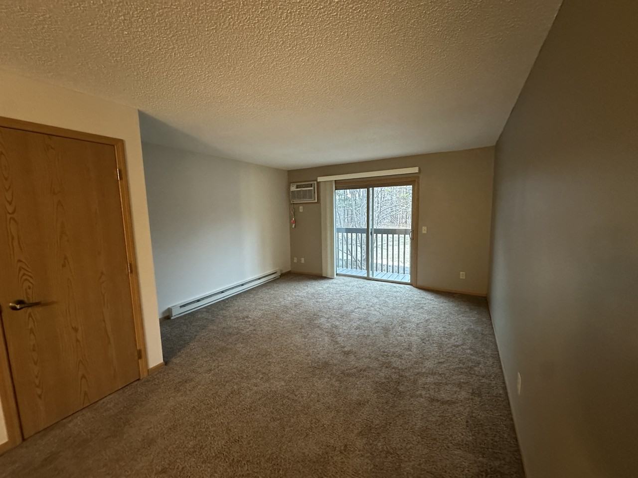 951 River Ave N #205 - Photo 4 of 7