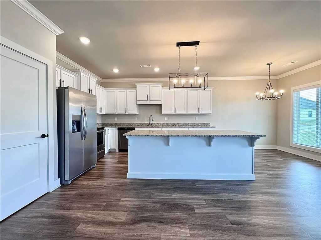 837 Ne Heights Ln #NA - Photo 5 of 30