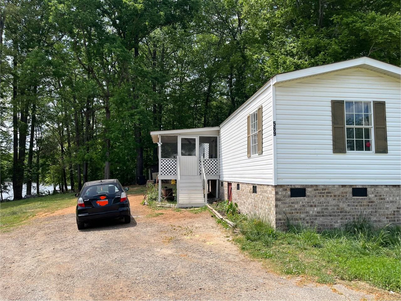 569 Berry Shoals Rd #NA - Photo 2 of 10