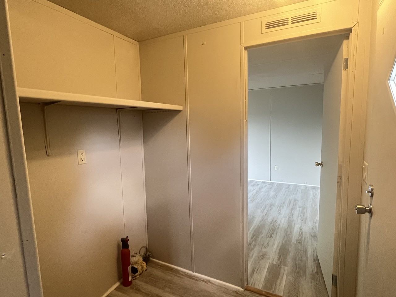 569 Berry Shoals Rd #NA - Photo 6 of 10