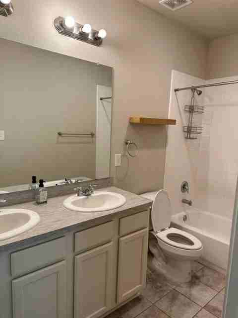 909 Jefferson Ave #NA - Photo 3 of 9