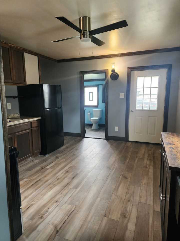 426 3rd St #NA - Photo 2 of 12