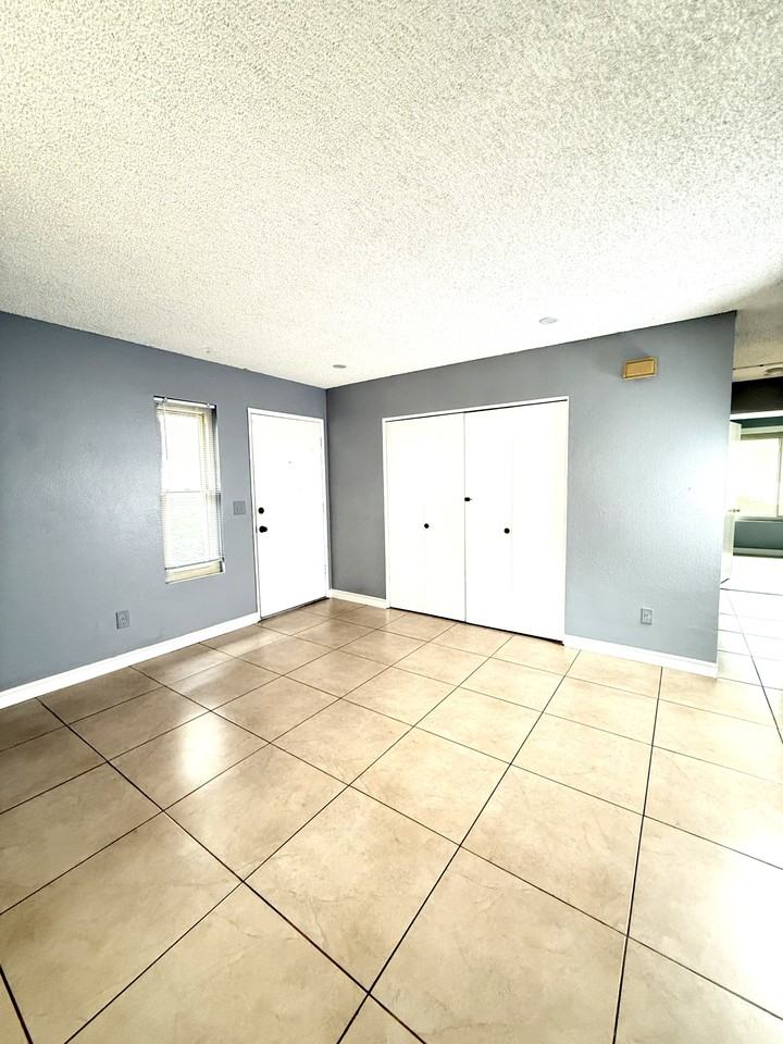 1572 Oro Vista Rd #276 - Photo 7 of 18