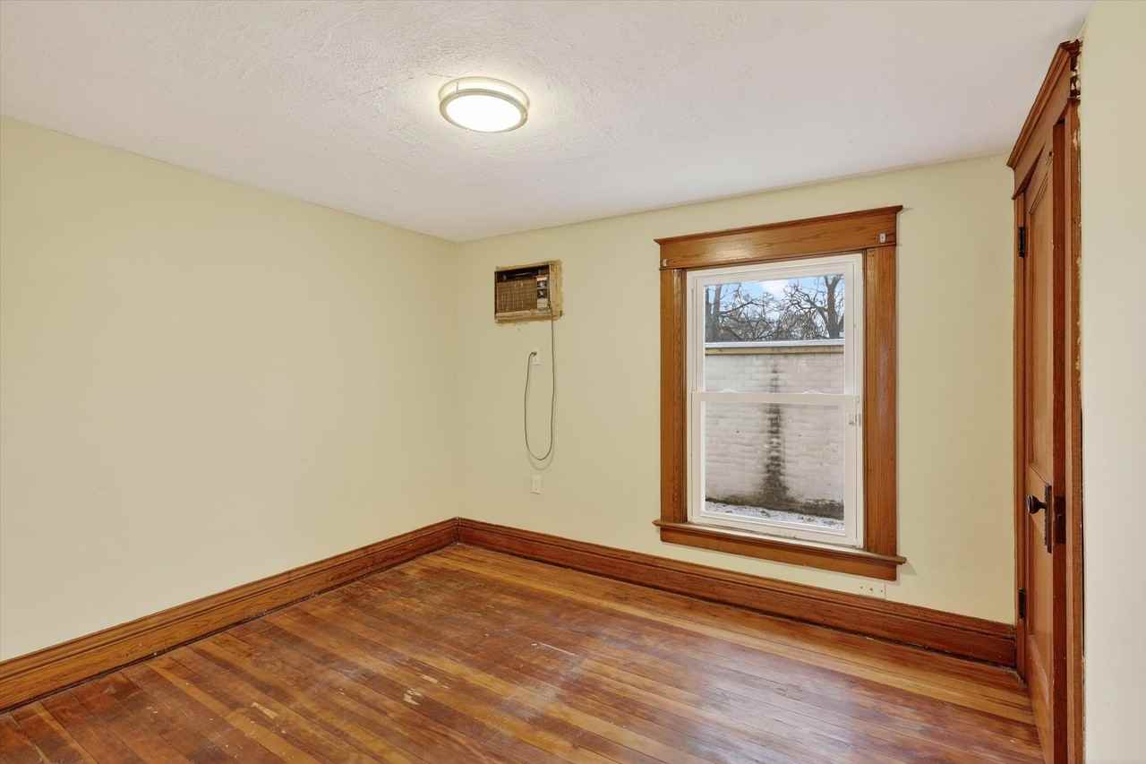 1102 Clark St #NA - Photo 7 of 12