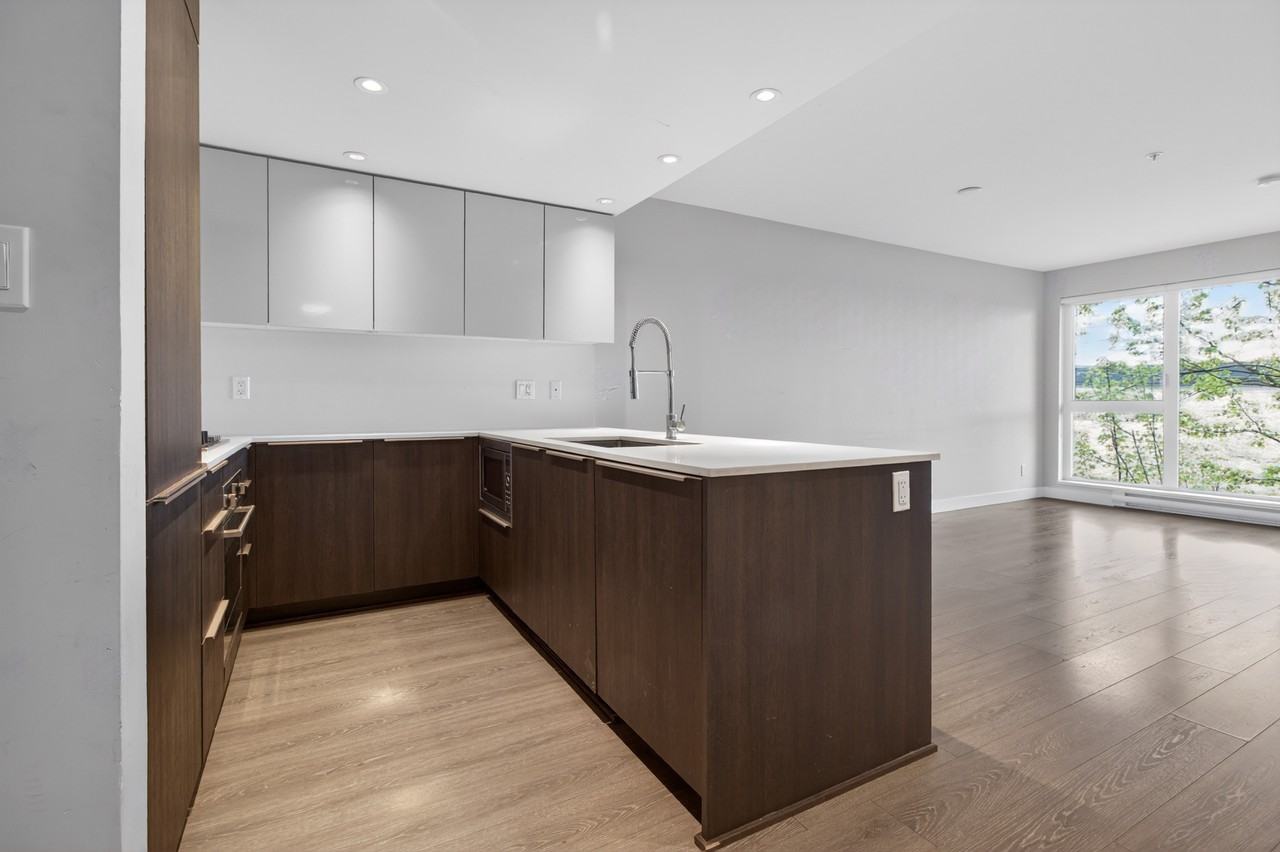 1588 East Hastings Street #211 - Photo 3 of 16