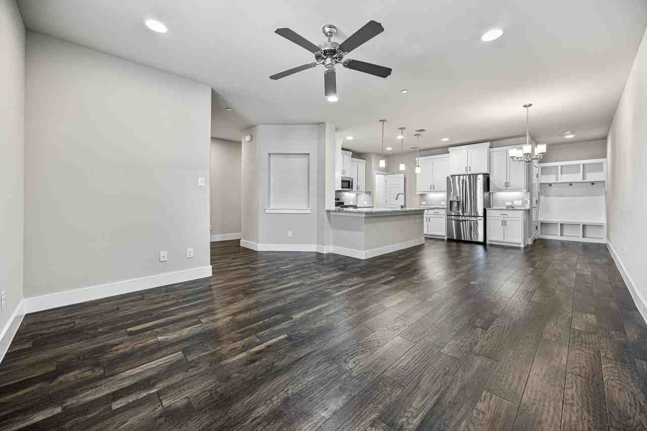 1217 Pebblebrook Dr #1217 - Photo 2 of 19