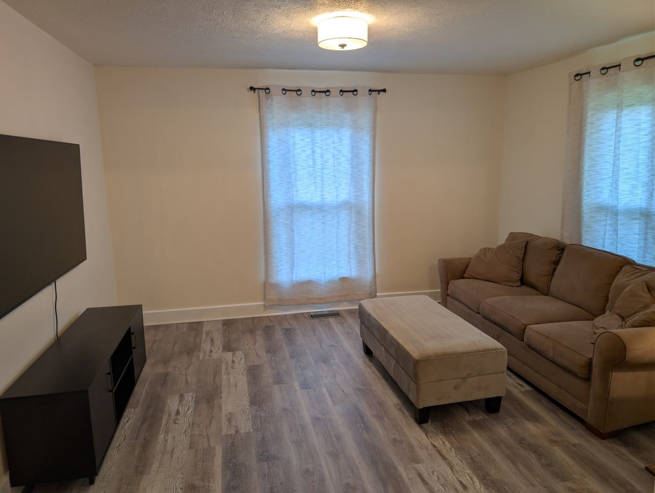 2813 Haig Ave #NA - Photo 5 of 23