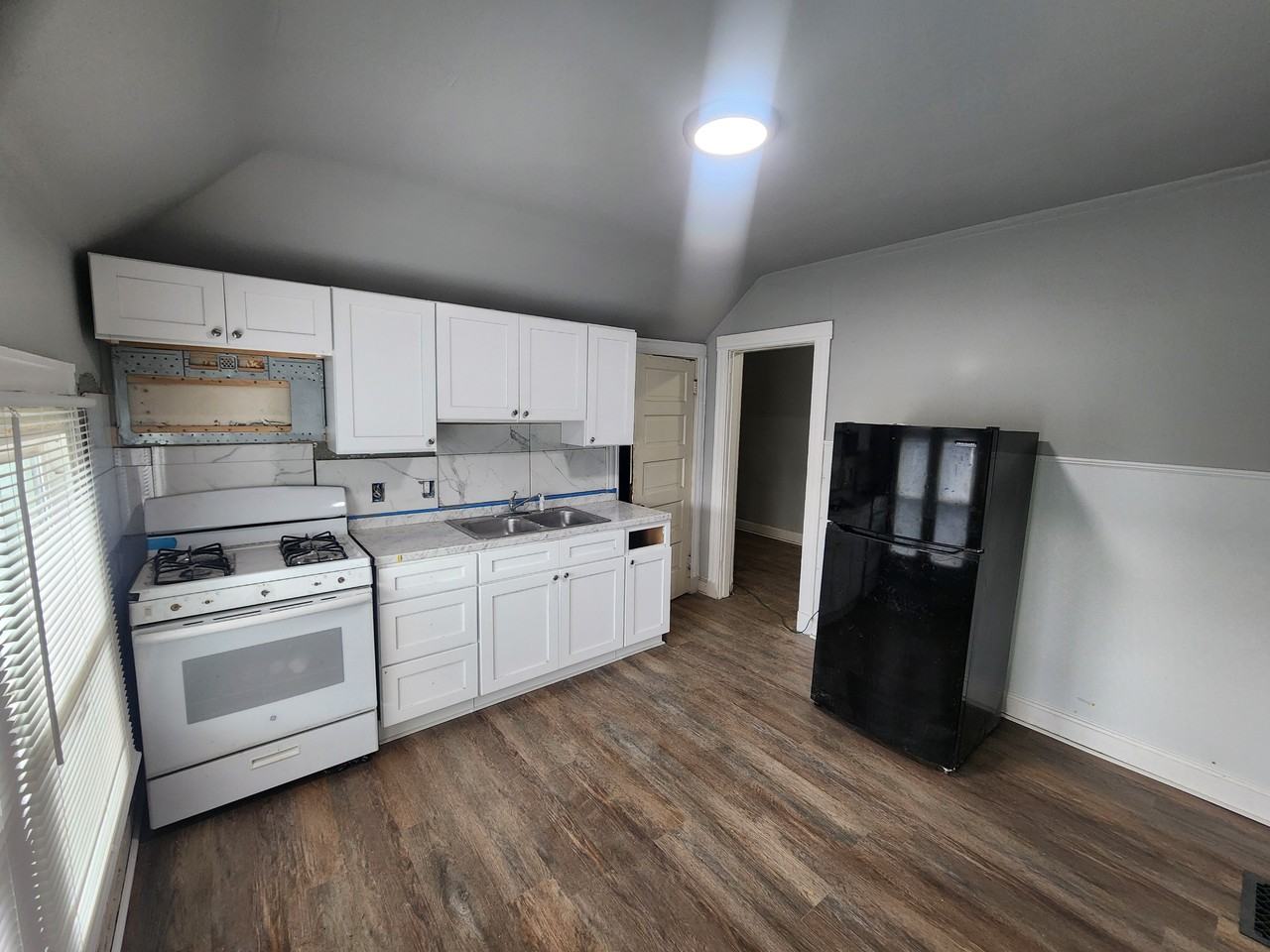 3221 Gilbert Ave #5 - Photo 7 of 14