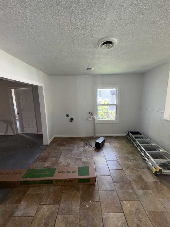 13 Marilyn Ln #NA - Photo 4 of 42