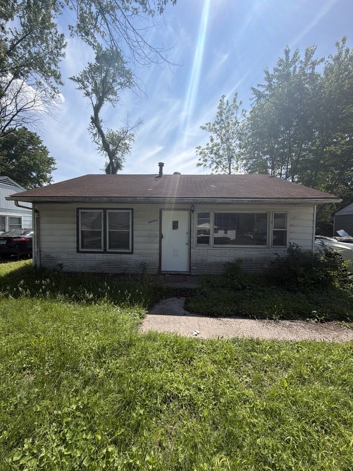 13 Marilyn Ln #NA - Photo 5 of 42