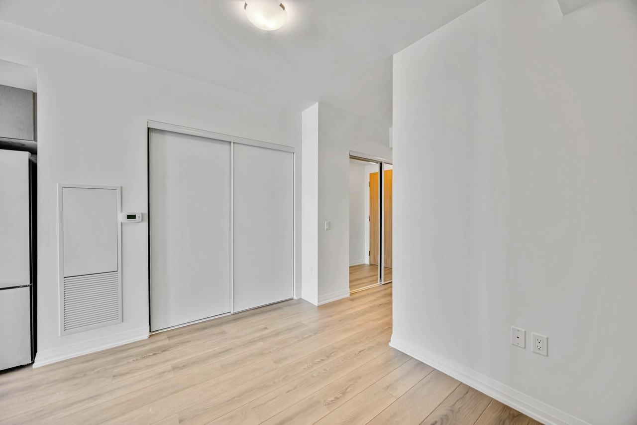 9086 Jane Street #429 - Photo 5 of 24
