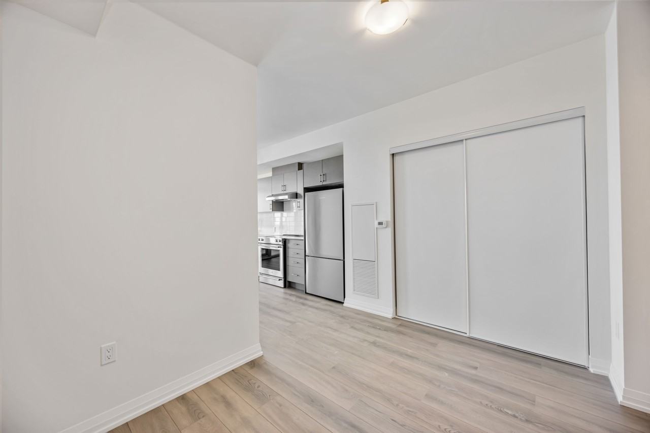9086 Jane Street #429 - Photo 7 of 24