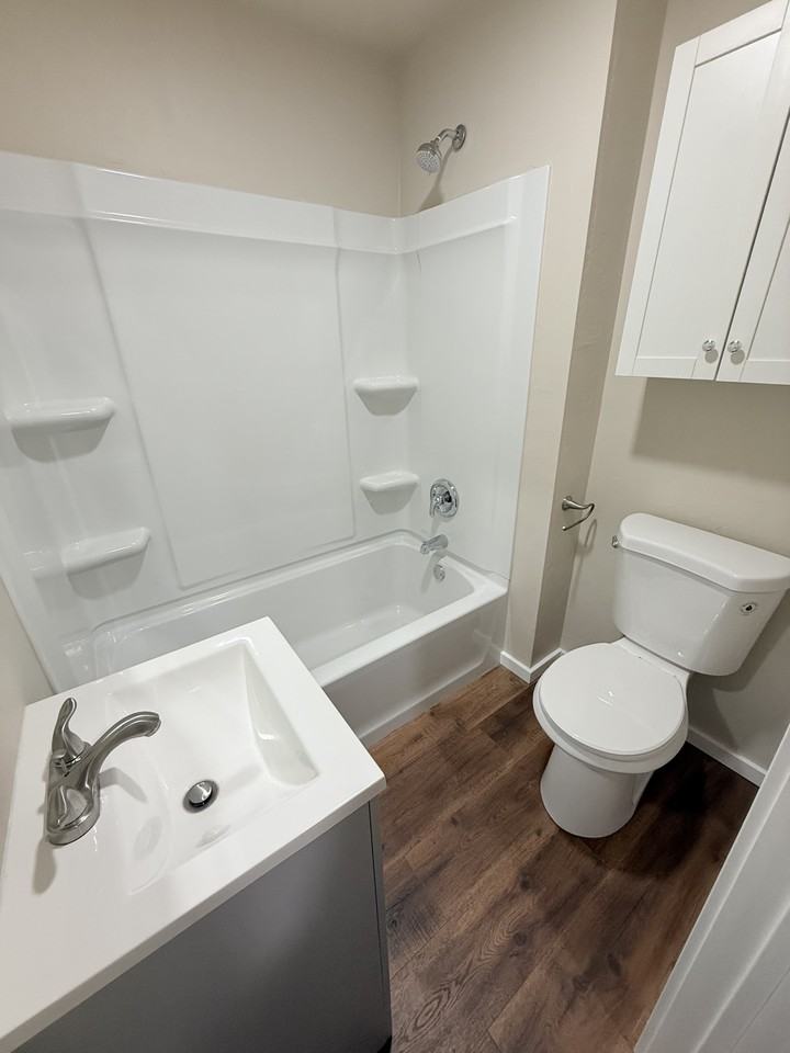219 N Hickory #NA - Photo 4 of 8