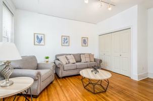 featured image of 449 N Main St #LOFT4