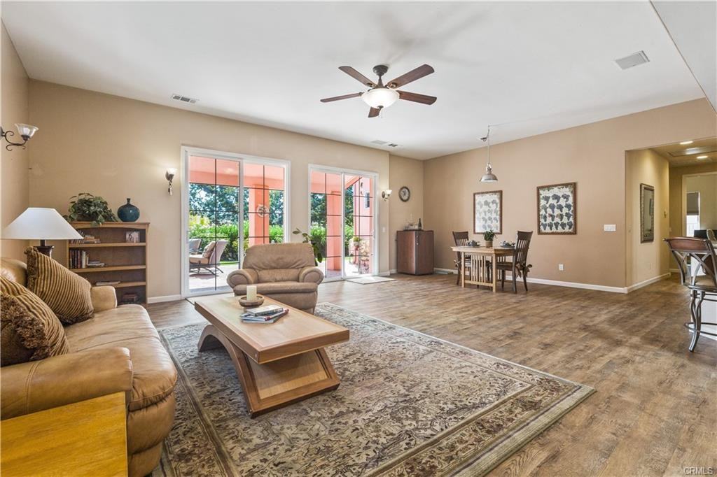 923 Vista Cerro Dr #NA - Photo 5 of 7