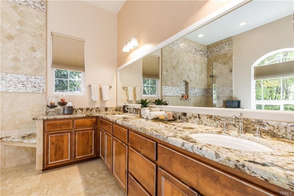 923 Vista Cerro Dr #NA - Photo 6 of 7