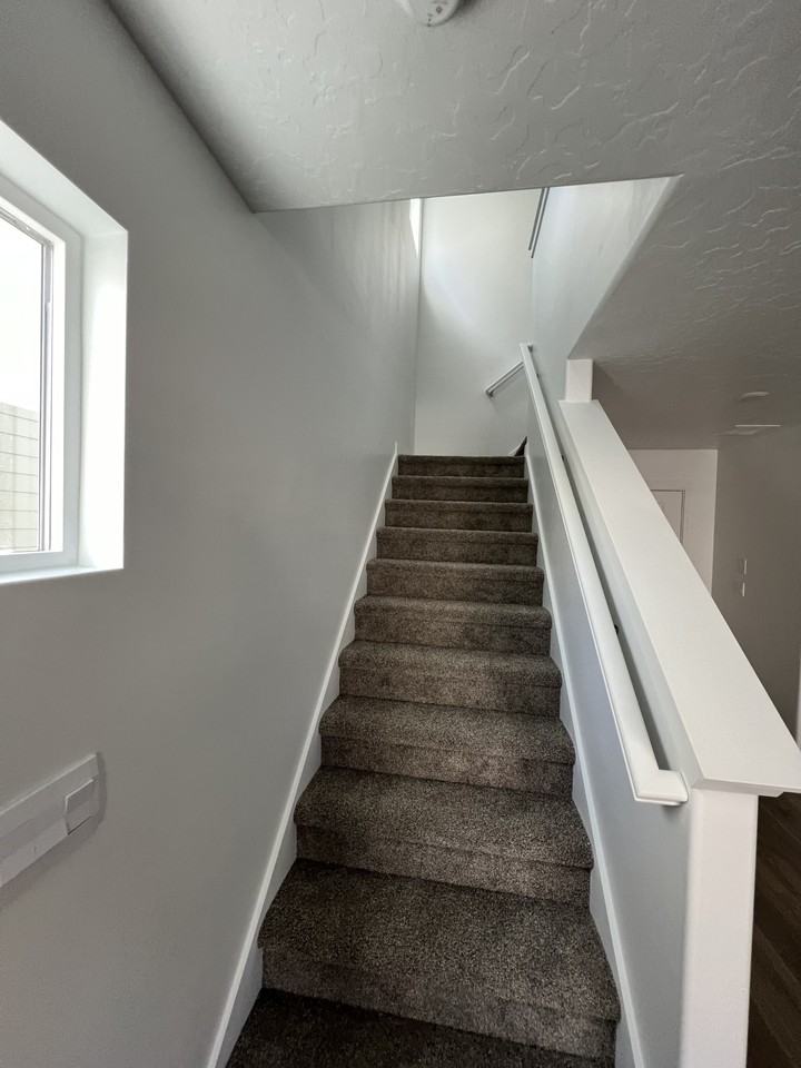 1868 N Blue Iris Ave - Photo 5 of 22