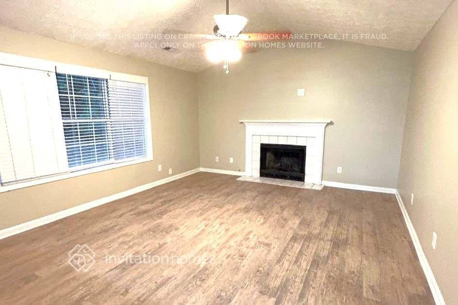 4518 Legend Hollow Ln - Photo 6 of 18