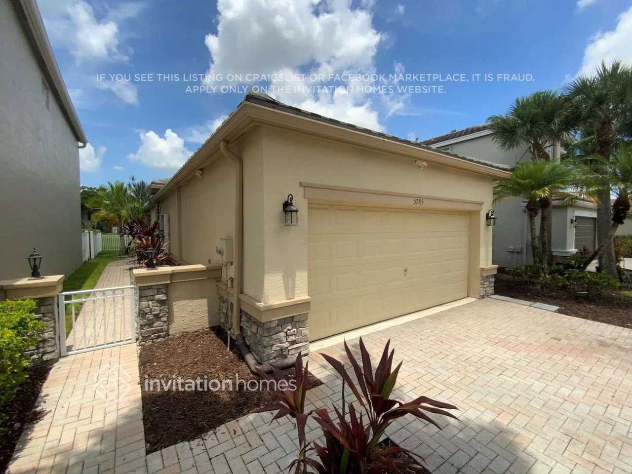 5785 Raceway Rd - Photo 2 of 17