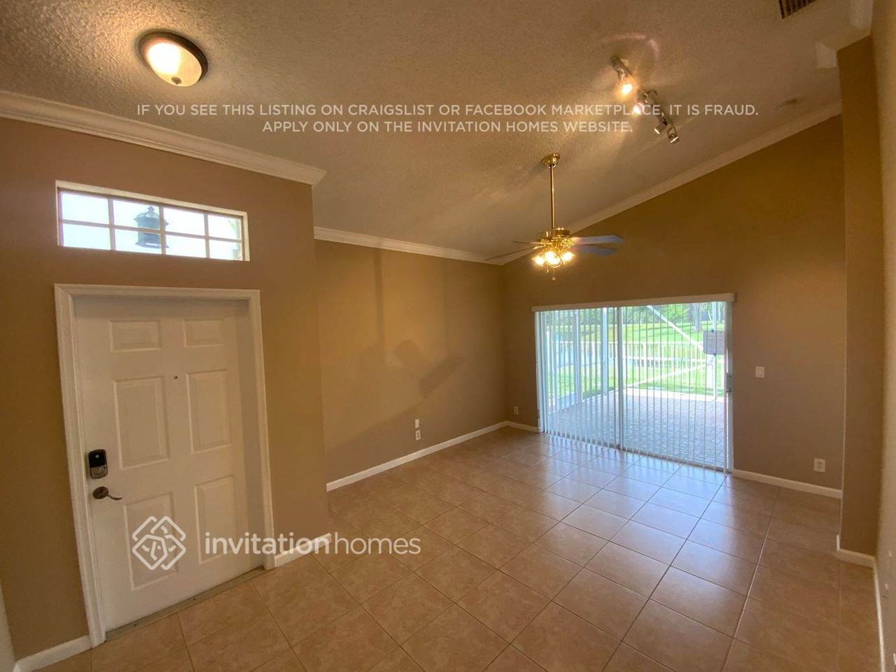 5785 Raceway Rd - Photo 3 of 17