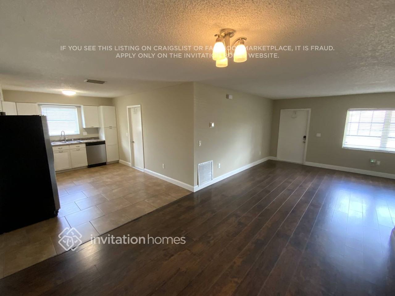 11143 Mustang St - Photo 3 of 13
