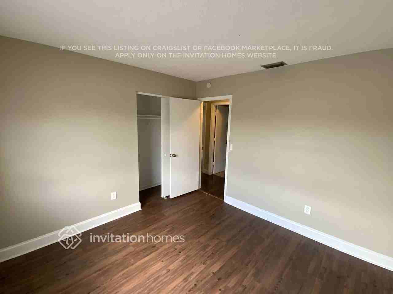 11143 Mustang St - Photo 7 of 13
